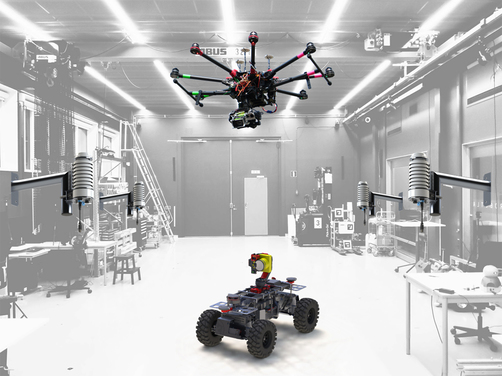 Drohne und Bodenroboter