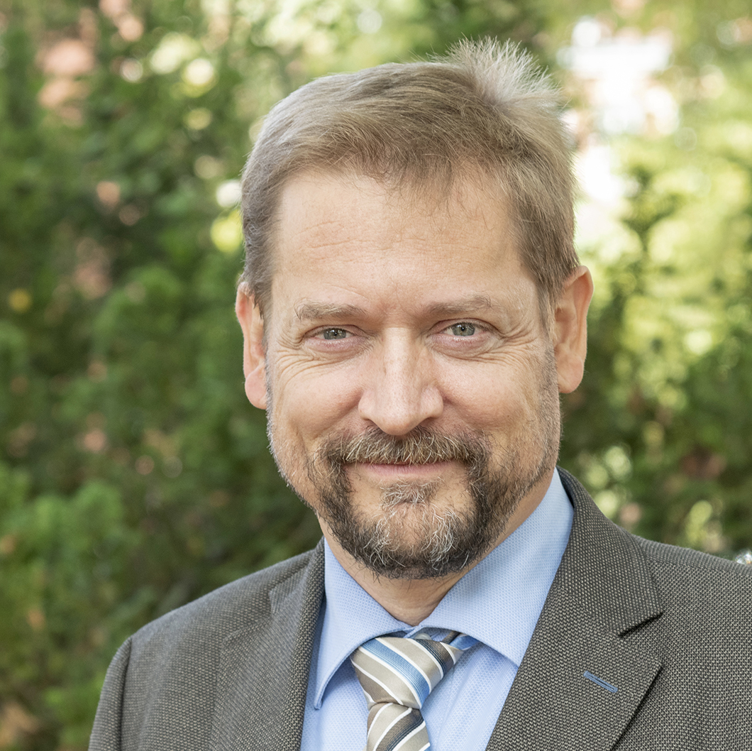 Dr.-Ing. Georg Mair Dr.-Ing. Georg Mair, Fachbereich Gefahrguttanks und Unfallmechanik der Bundesanstalt für Materialforschung und -prüfung (BAM)