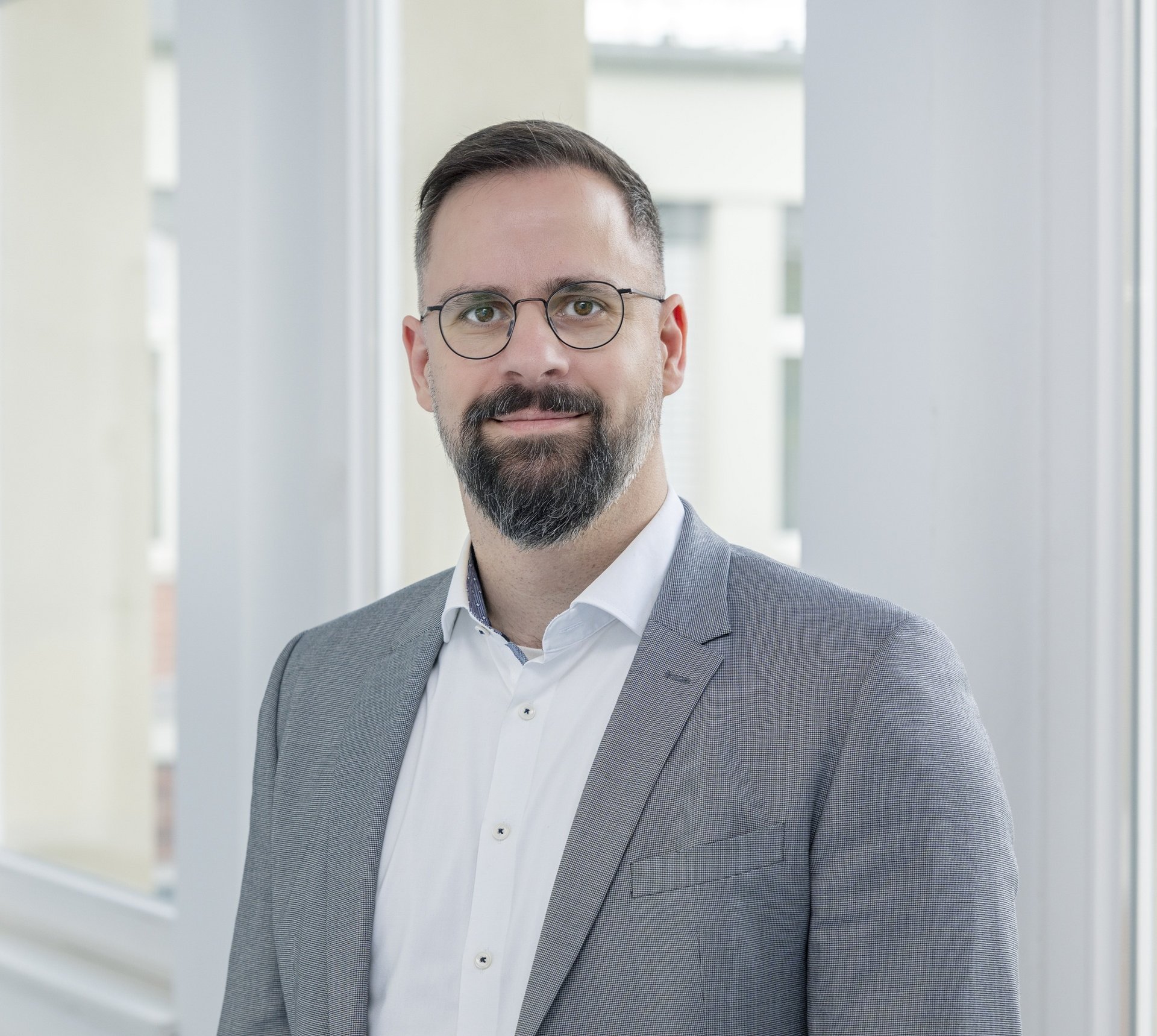 Dr.-Ing. Kai Hilgenberg Dr.-Ing. Kai Hilgenberg