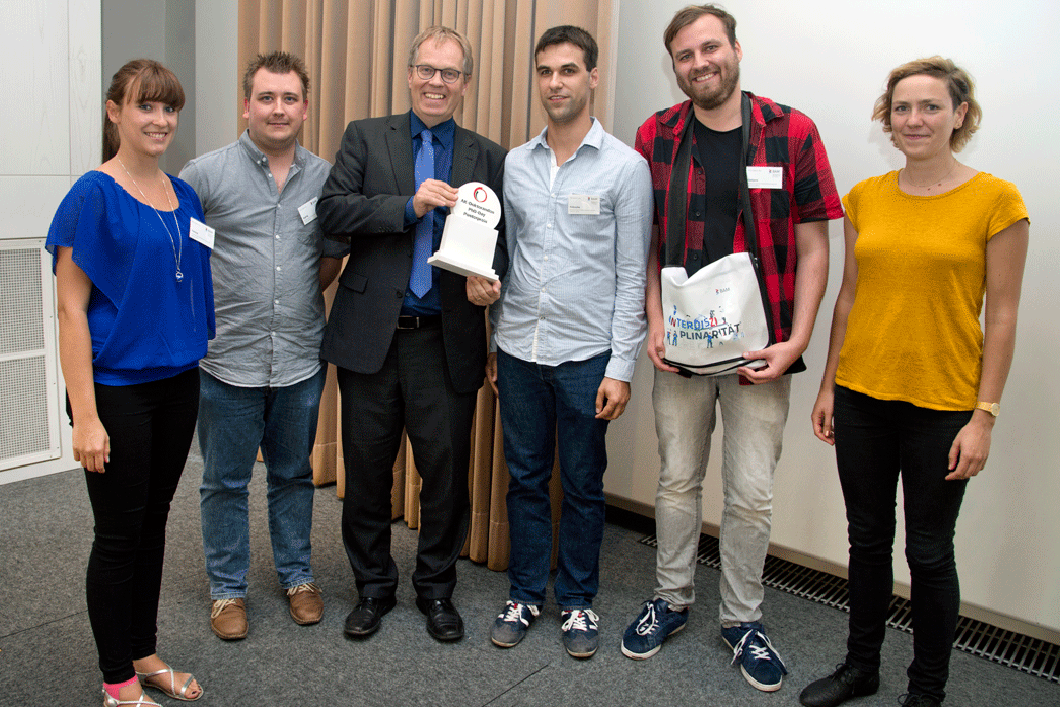Claudia Kästner (Doktorandensprecherin), Marc Detjens, Prof. Ulrich Panne, André Fritzsche, Ruben Epping, Jasmina Vandrich (Doktorandensprecherin) Claudia Kästner (Doktorandensprecherin), Marc Detjens, Prof. Ulrich Panne, André Fritzsche, Ruben Epping, Jasmina Vandrich (Doktorandensprecherin)