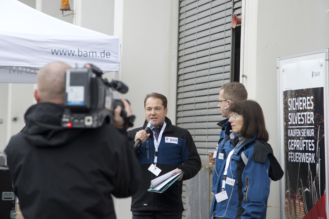 Silvester-Pressekonferenz 2016 an der BAM Silvester-Pressekonferenz 2016 an der BAM