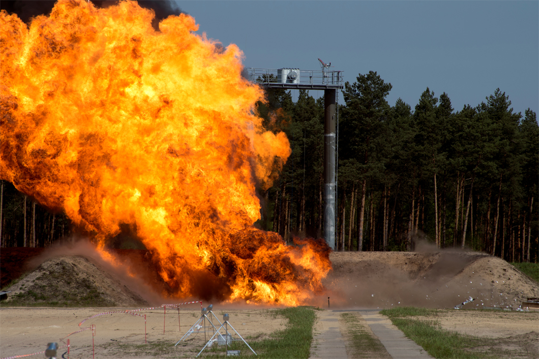 Explosion Explosion