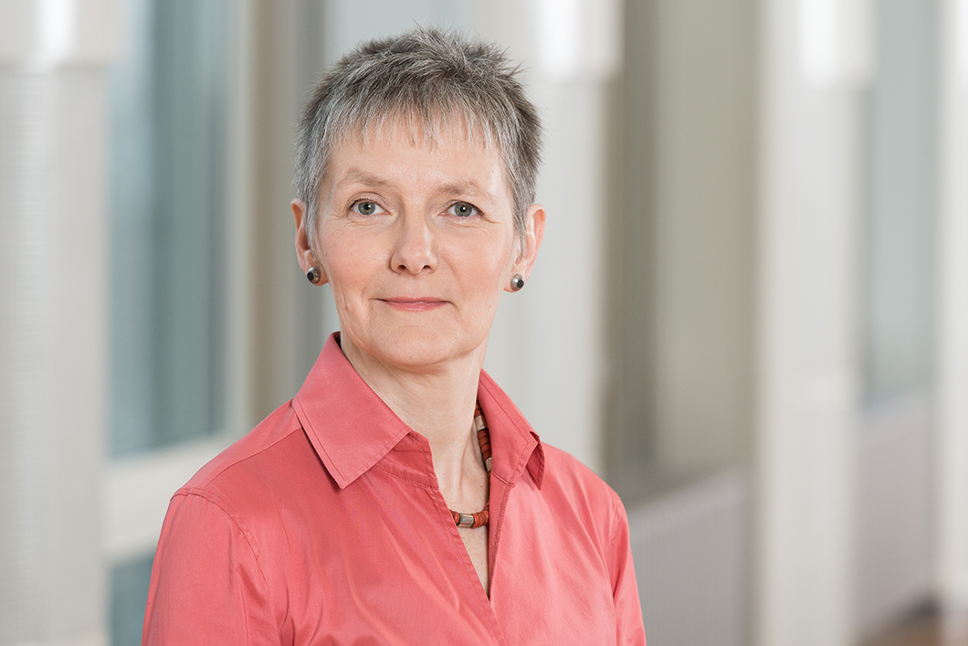 Prof. Dr.-Ing. Birgit Skrotzki leitet an der BAM den Fachbereich Experimentelle und modellbasierte Werkstoffmechanik Prof. Dr.-Ing. Birgit Skrotzki leitet an der BAM den Fachbereich Experimentelle und modellbasierte Werkstoffmechanik
