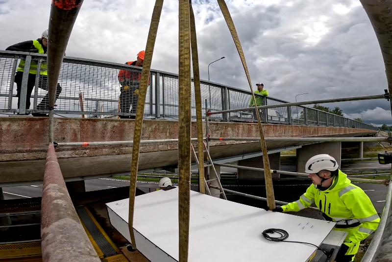 Installation des XL Scanners von GSCAN an der Mäo-Brücke in Estland. Installation des XL Scanners von GSCAN an der Mäo-Brücke in Estland.