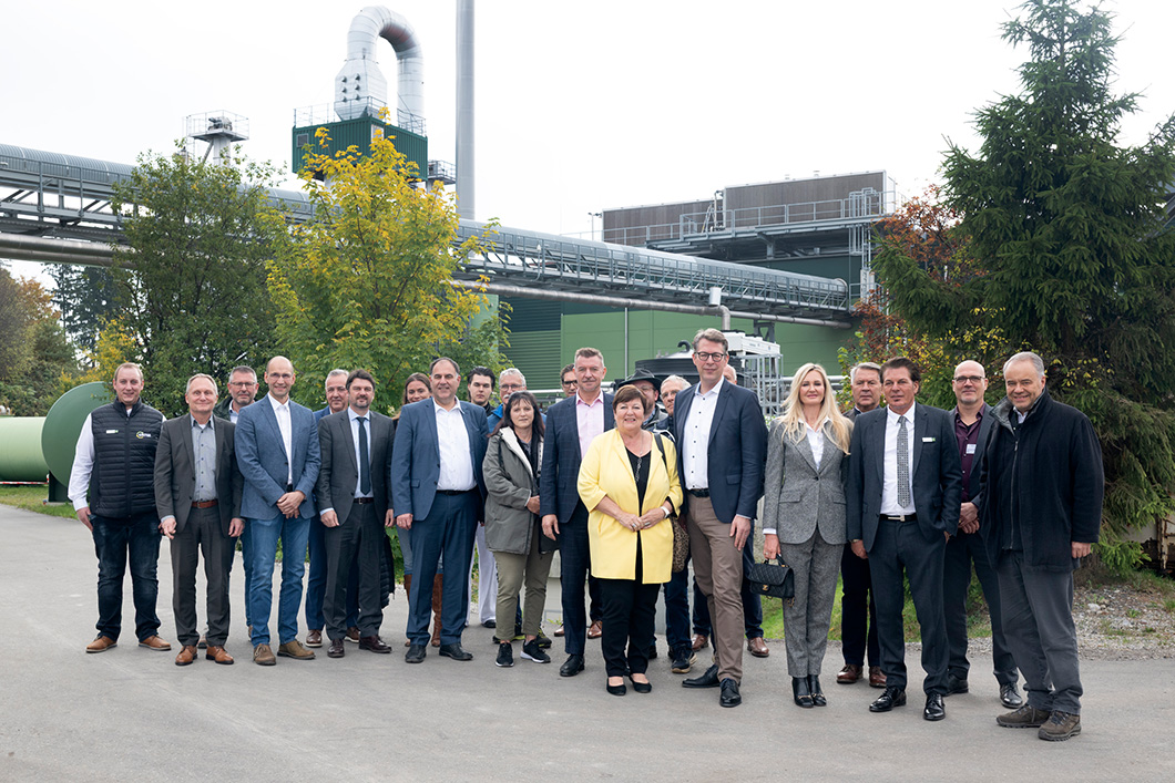 Eröffnung der Anlage in Altenstadt mit dem bayerischen Wissenschaftsminister Markus Blume. Eröffnung der Anlage in Altenstadt mit dem bayerischen Wissenschaftsminister Markus Blume.