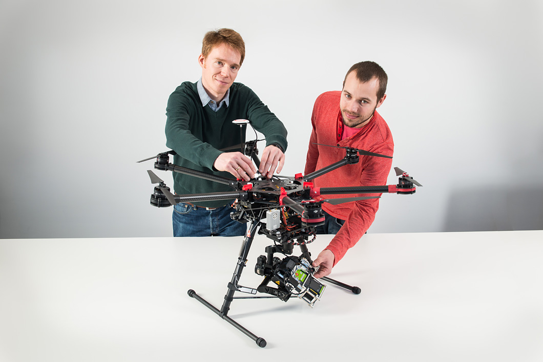 Dr.-Ing. Matthias Bartholmai and Dr. rer. nat. Patrick Neumann and their new hexacopter with integrated gas sensors. Dr.-Ing. Matthias Bartholmai and Dr. rer. nat. Patrick Neumann and their new hexacopter with integrated gas sensors.