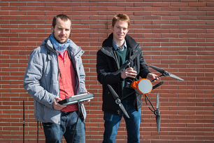 Dr.-Ing. Matthias Bartholmai and Dr. Patrick Neumann have been working together to get sensors onto quadrocopters to locate gas sources since 2008. 