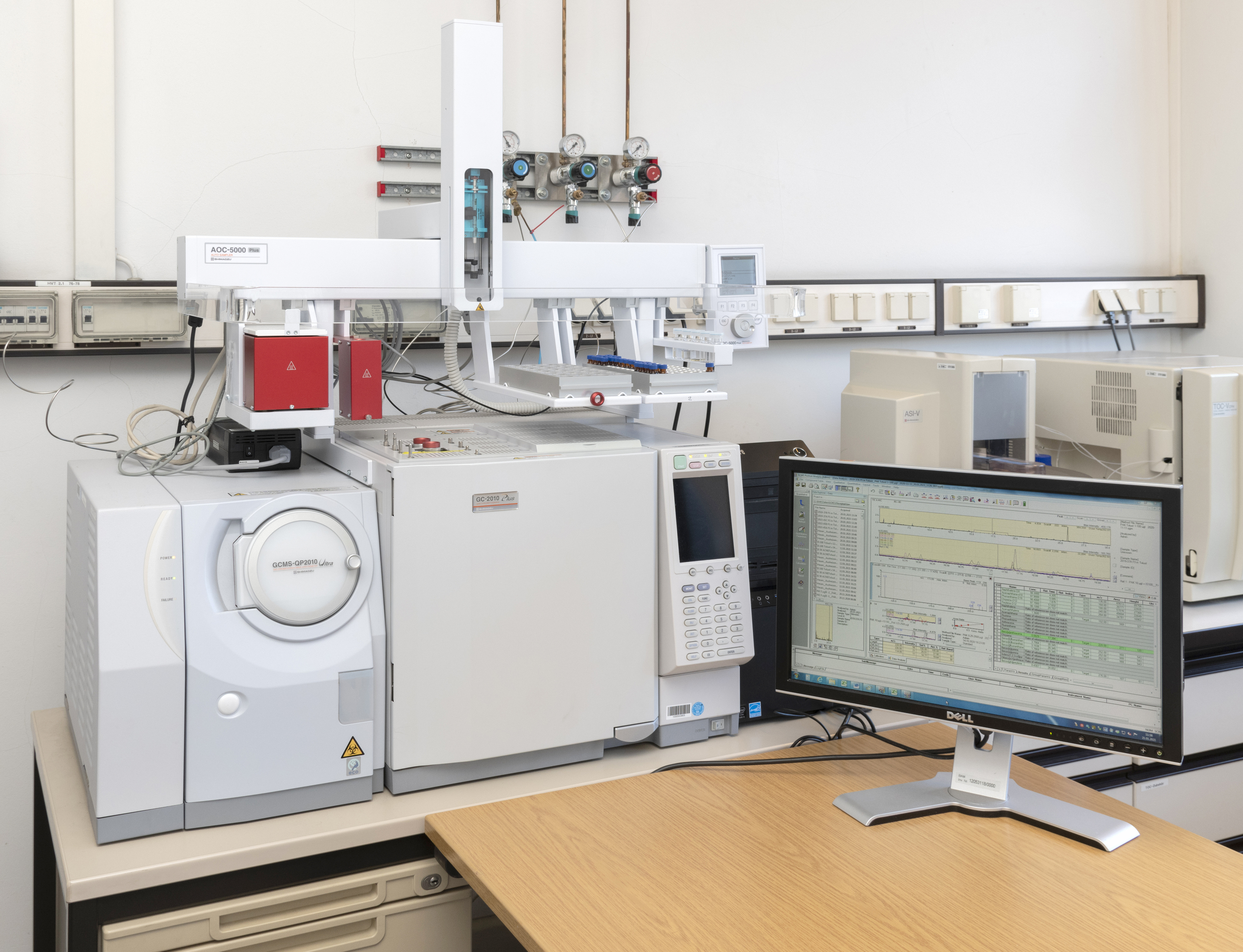 Gas chromatography-mass spectrometry instrument for the quantification of warfarin metabolites Gas chromatography-mass spectrometry instrument for the quantification of warfarin metabolites