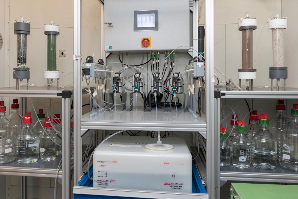 Automated column test device - simulation of leaching processes from different solids  Automated column test device - simulation of leaching processes from different solids