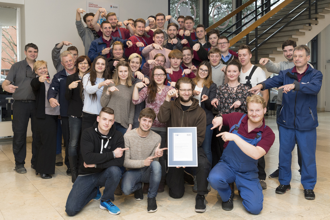 Trainees and trainers at BAM are delighted with the award Trainees and trainers at BAM are delighted with the award