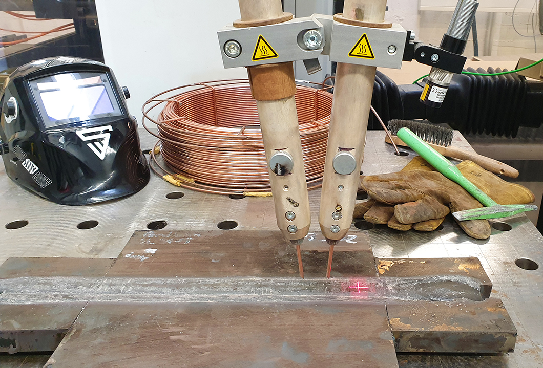 UP welding head,  thick sheets, welded seam UP welding head,  thick sheets, welded seam
