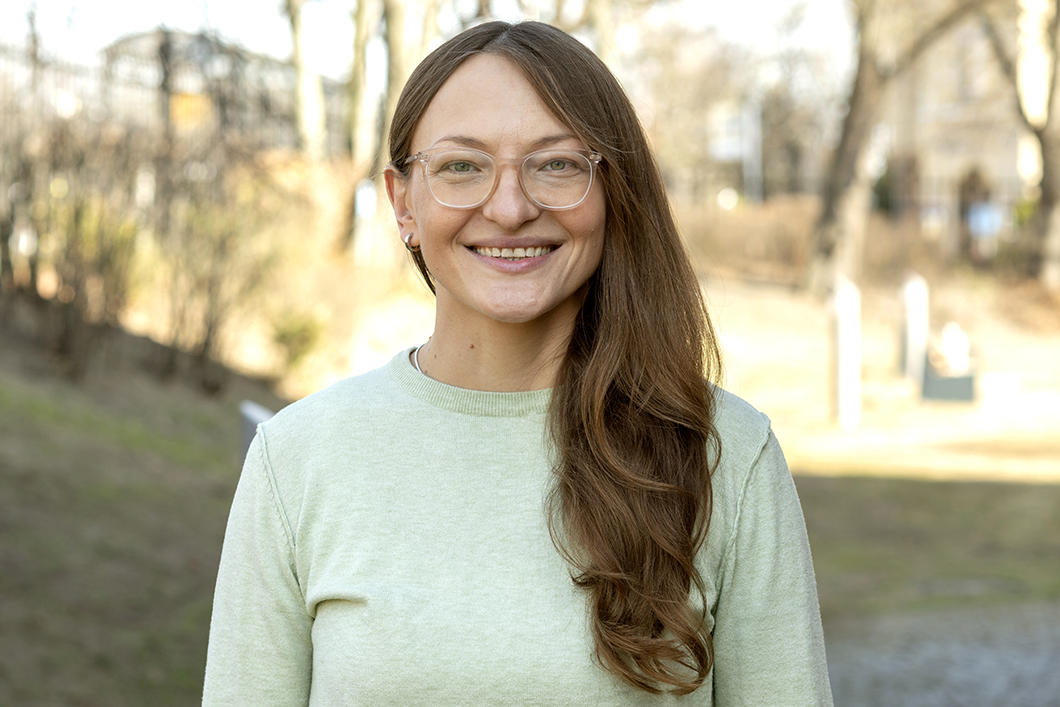 Dr. Julia Witt Dr. Julia Witt