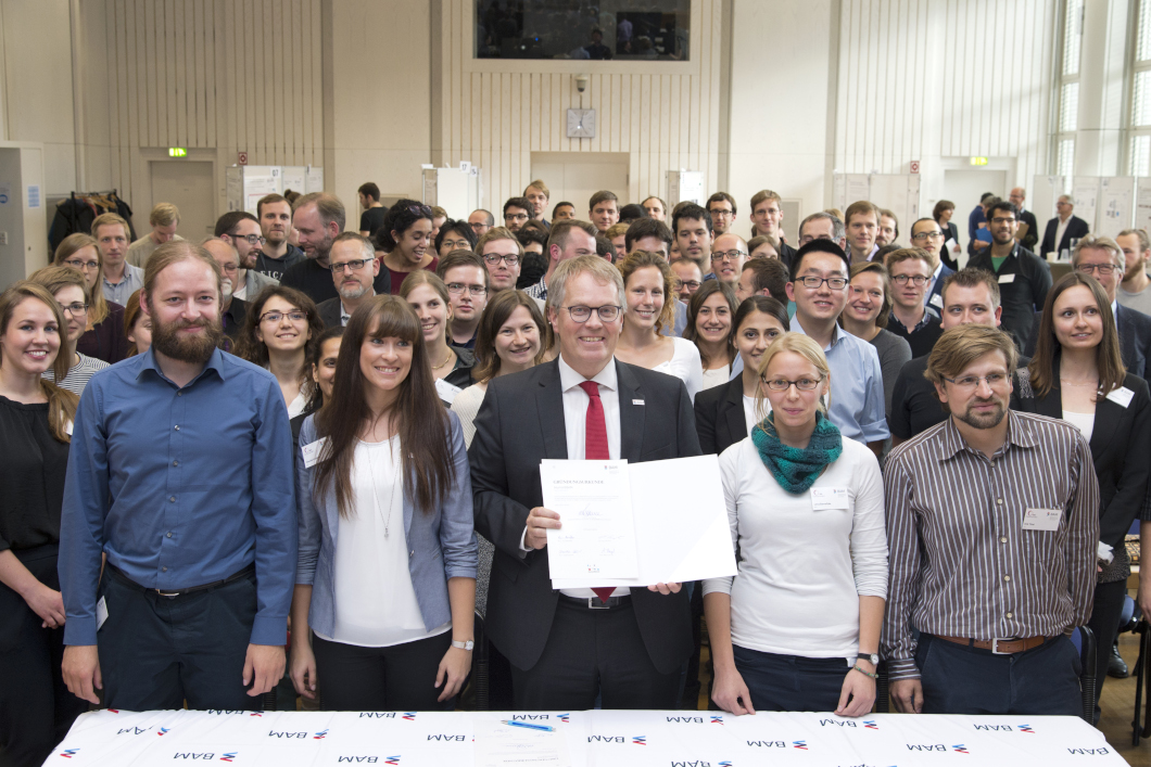 BAM president Prof. Dr. Ulrich Panne at the founding of the alumni network in September 2017