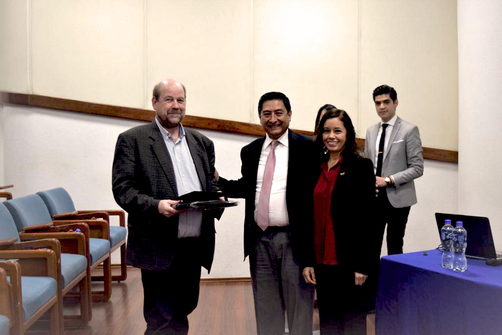 Dr. Berhard Schartel (left) with Dr. Guadalupe Sánchez Olivares (right) and CIATEC General Director Dr. Ricardo Guerra Sánchez (center) Dr. Berhard Schartel (left) with Dr. Guadalupe Sánchez Olivares (right) and CIATEC General Director Dr. Ricardo Guerra Sánchez (center)