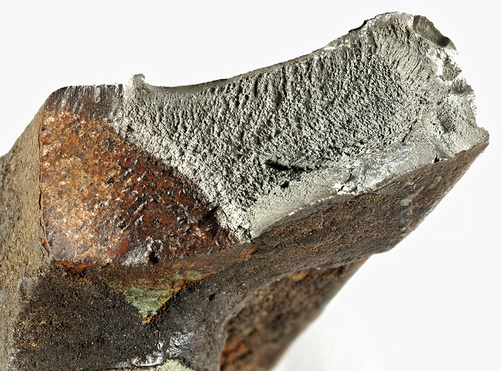 Fracture surface of an axle guide on the front wheel of a fire engine Fracture surface of an axle guide on the front wheel of a fire engine