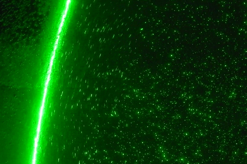 The movements of the fluid and bubbles on the wall become visible during a full engulfment test. The movements of the fluid and bubbles on the wall become visible during a full engulfment test.