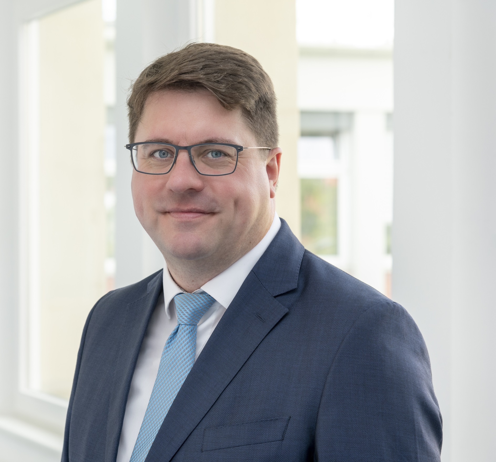 Prof. Dr. Carsten Engelhard Prof. Dr. Carsten Engelhard, Analytical Chemistry; Reference Materials Division, Bundesanstalt für Materialforschung und -prüfung (BAM)