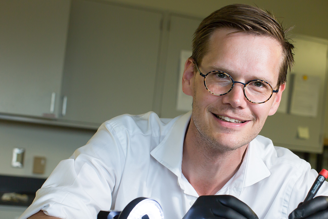 Prof. Dr. Robert Maaß übernimmt Leitung der Abteilung Werkstofftechnik Prof. Dr. Robert Maaß