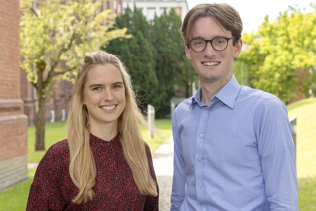 Carolin Bach und Bartosz Popiela Carolin Bach, Fachbereich Polymere Verbundwerkstoffe und Bartosz Popiela, Fachbereich Sicherheit von Gasspeichern