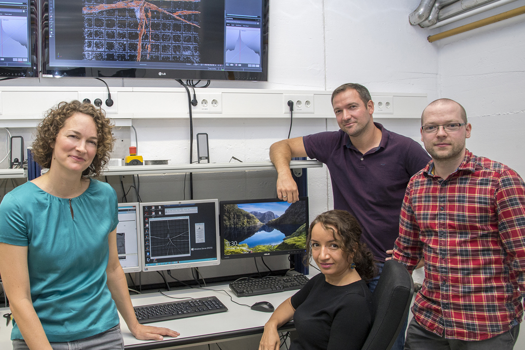 Teamwork as inspiration photo of Dr. Anja Waske and her team