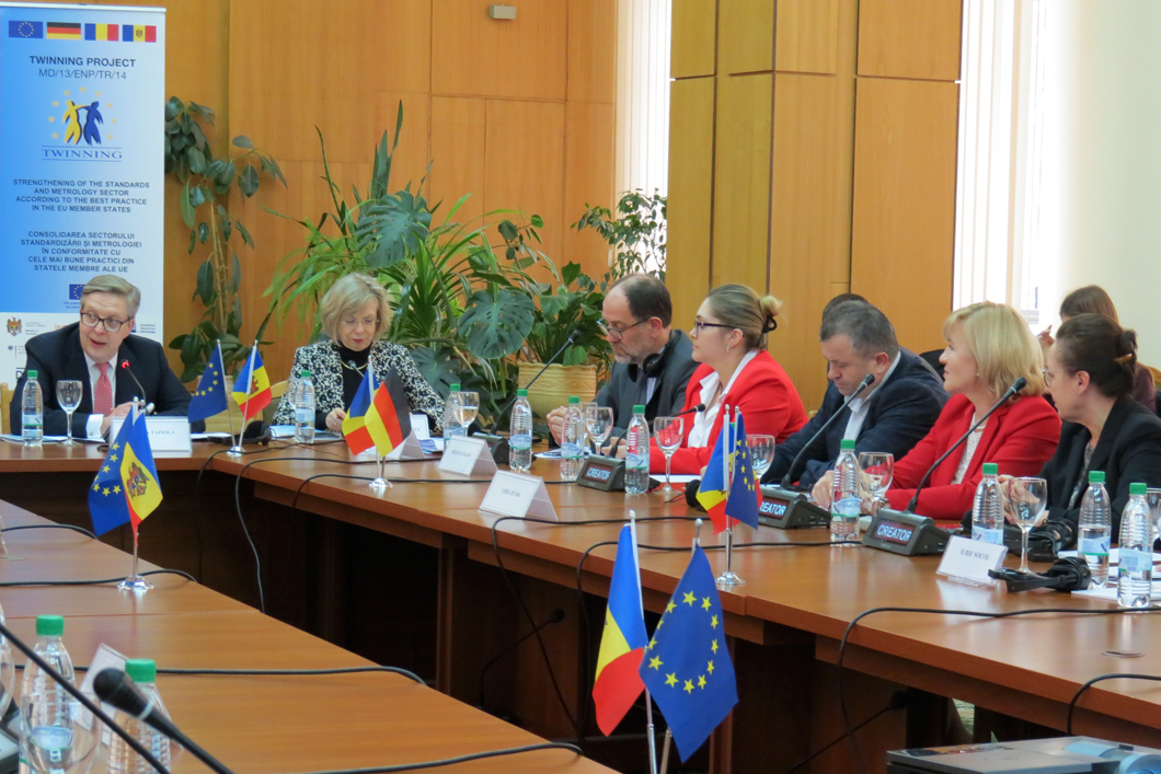Twinning macht Märkte – auch in Moldau Gestärkte moldawische Qualitätsinfrastruktur: Das Projekt-Konsortium erläutert auf der Abschlusskonferenz die Erfolge des Twinning-Projekts