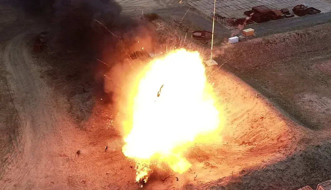 Fahrzeugversuche 4 Luftaufnahme des Feuerballs.
